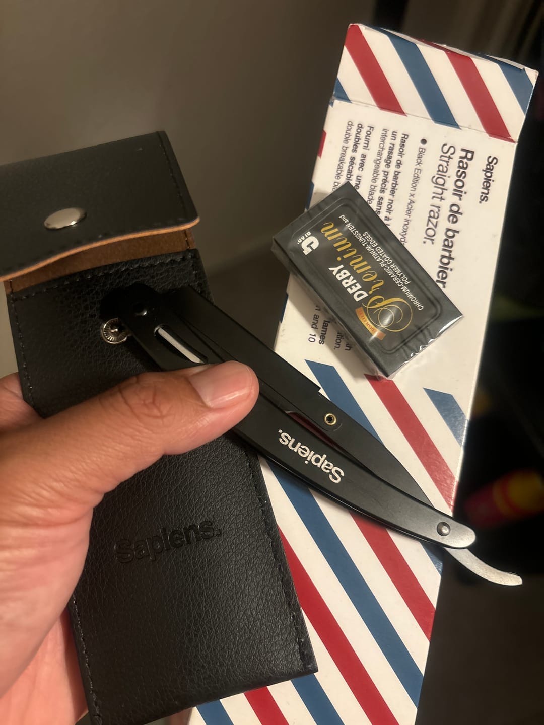 Customer photo review of Rasoir de barbier - Noir