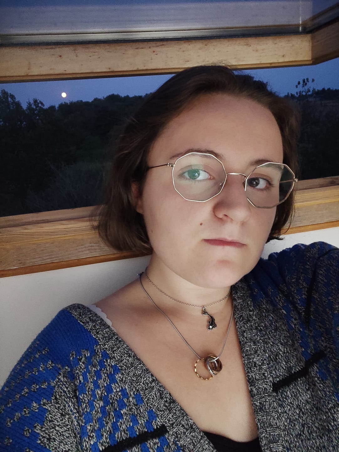 Customer photo review of BEST FRIENDS NECKLACE