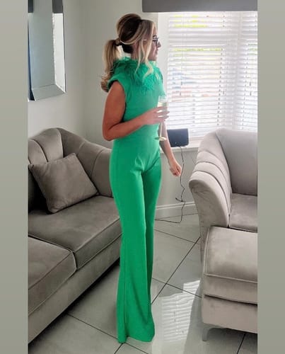 Customer photo review of Ostrich Feather Boa 3 ply x 1m BO001