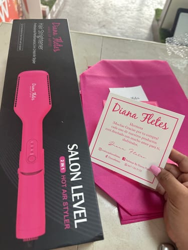 Customer photo review of 2 en 1 Hair Straightener Dryer Plancha Para Cabello Húmedo y Seco.
