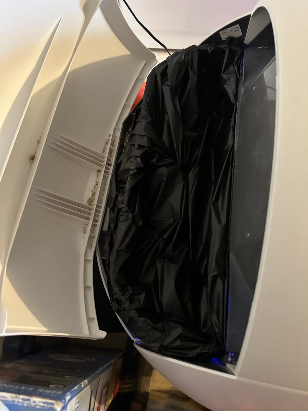 Customer photo review of Trash bag for ELS PET Spaceship Cat Litter Box
