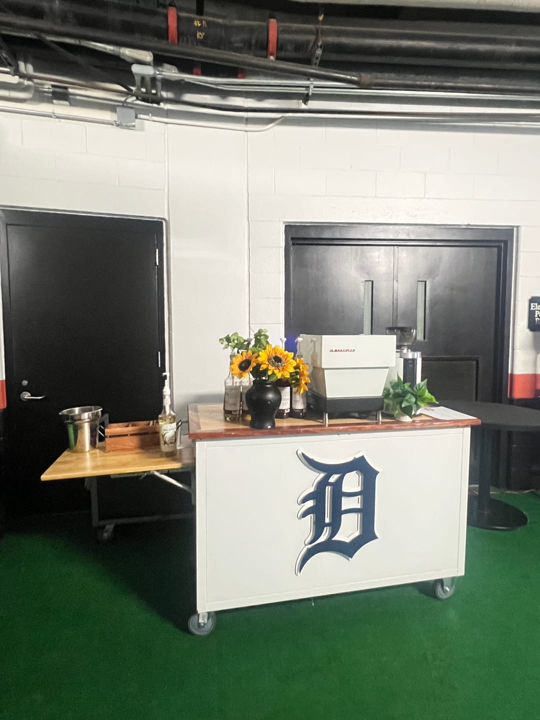 Customer photo review of Detroit Tigers "D" - Navy/White 3D Vintage Metal Wall Art