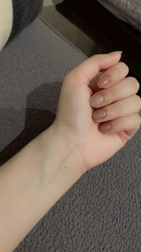 Customer photo review of Flormar Nail Enamel