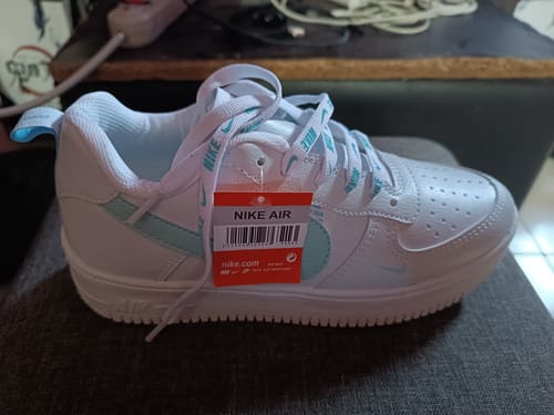 Customer photo review of Tenis 275 Blanco Cielo