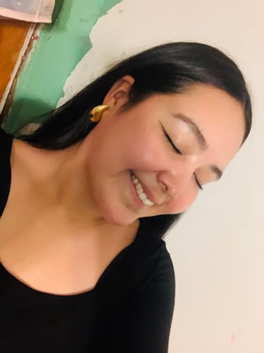 Customer photo review of Collar Emily