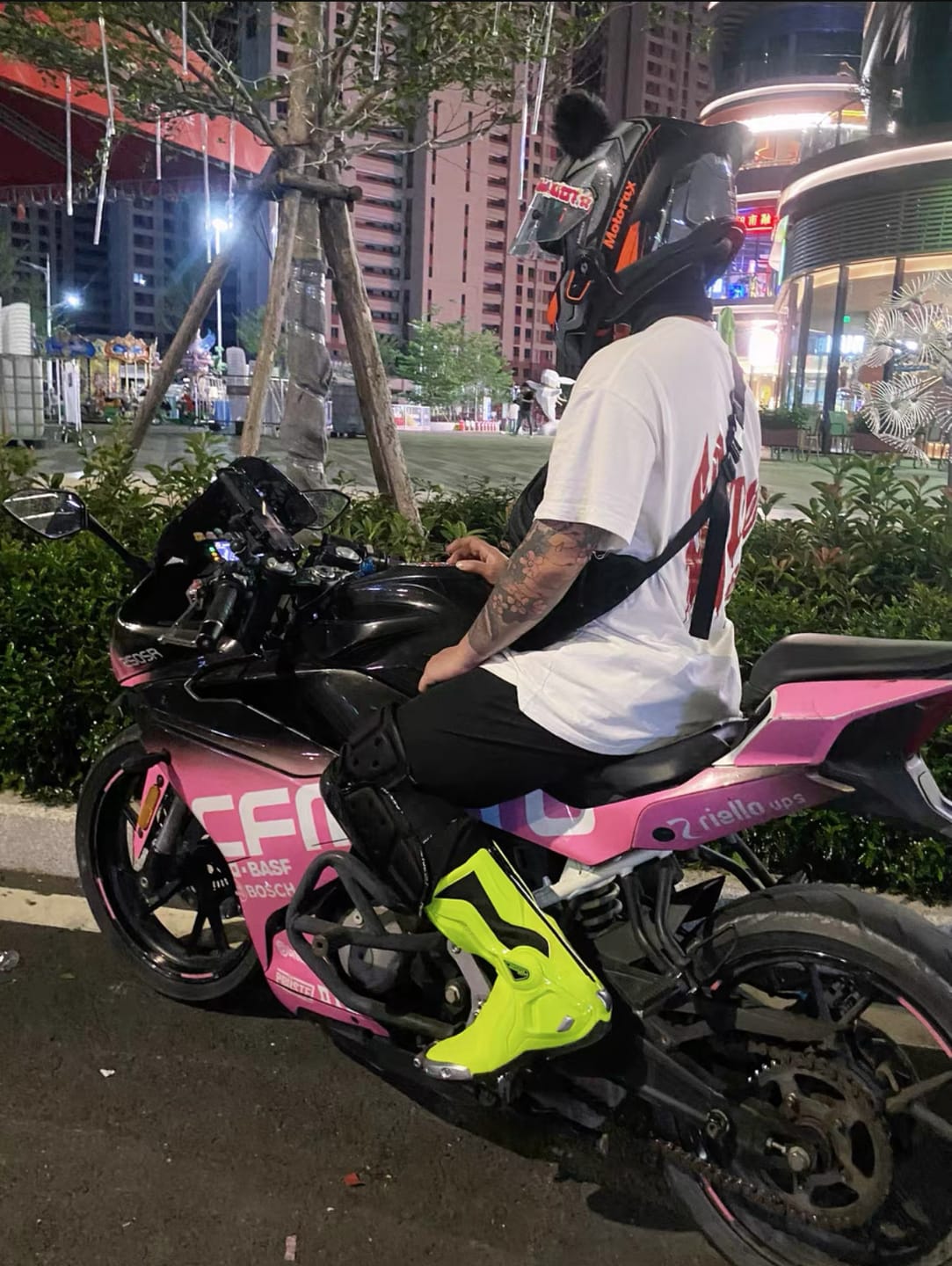 Customer photo review of Allgoal Motorcycle Riding Boots Green