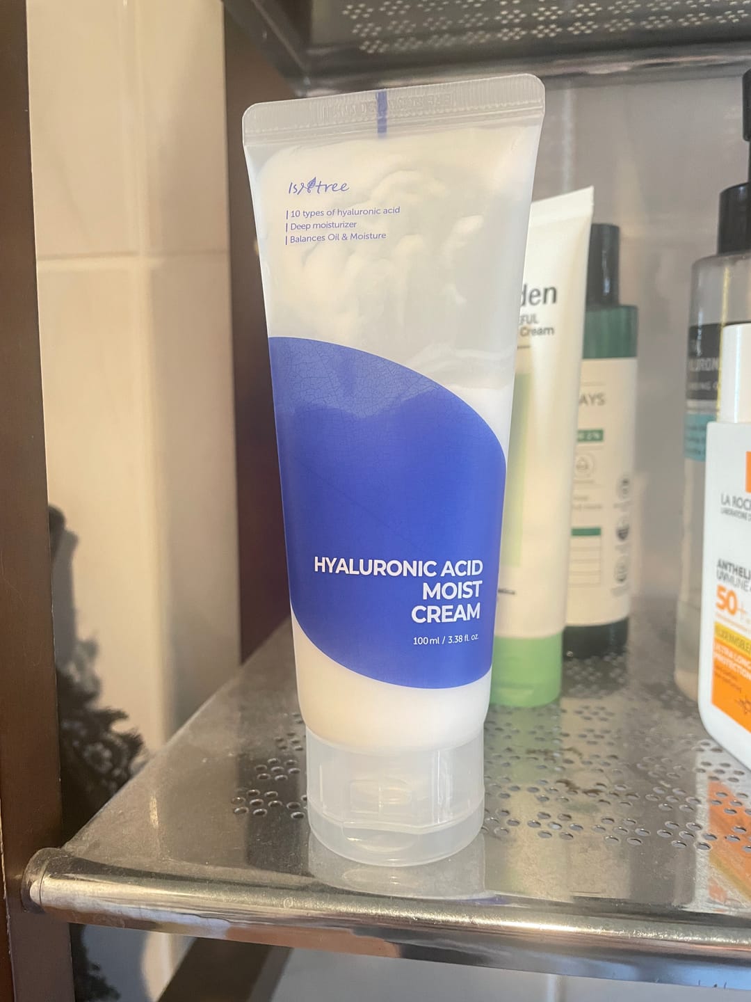 Customer photo review of Krēms dziļai ādas mitrināšanai ar hialuronskābe IsNtree Hyaluronic Acid Moist Cream