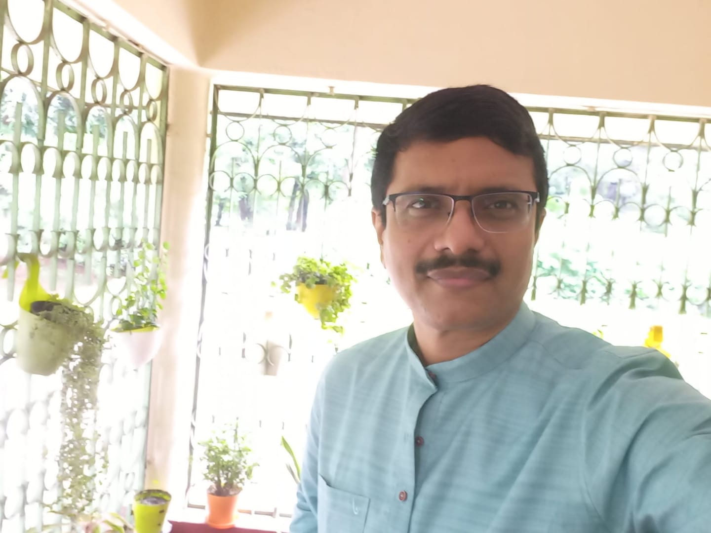 Customer photo review of Urban - Beige Short Kurta for Men | Uathayam