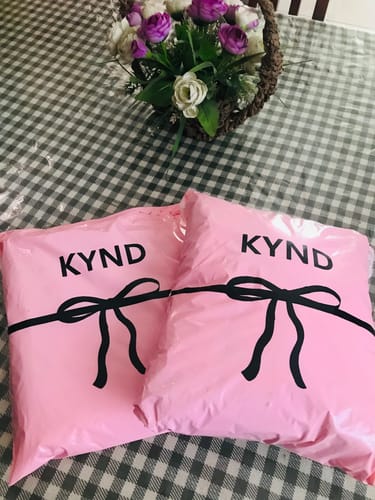 Customer photo review of Kynd Holo Classic Crop Sweatshirt