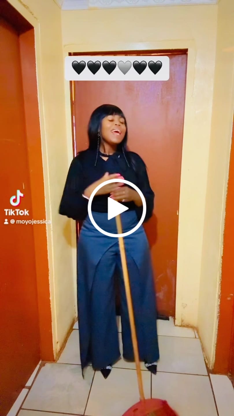 Customer video review of Brazilian Fringe 16"