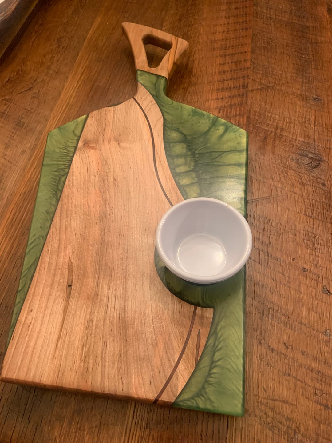 Customer photo review of 22x9.7x1" Aviator Charcuterie Board Silicone Mold - Serving Board Mold