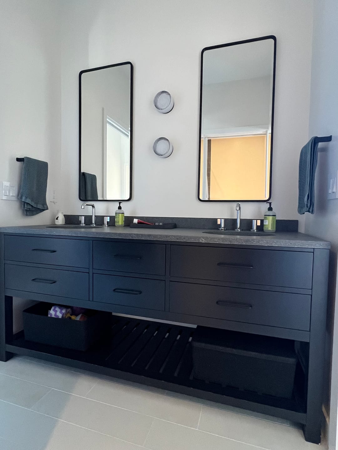 Customer photo review of The Sculpted Bin - XL