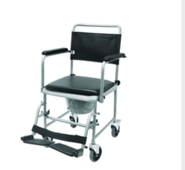 Customer photo review of Toilettenrollstuhl TRS 130