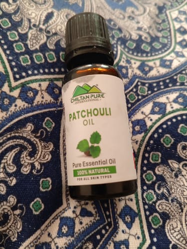 Customer photo review of Patchouli Essential Oil - Fights Depression, Deodorizes Bad Odour & Soothes Inflammation