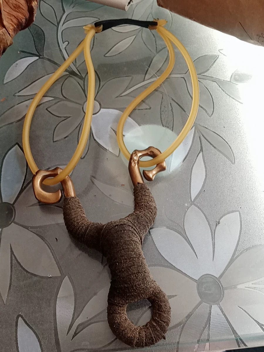 Customer photo review of 10-Pack Round tube slingshot bands
