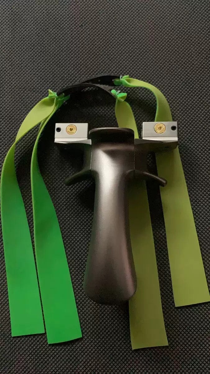 Customer photo review of Titanium Ergonomic Slingshot