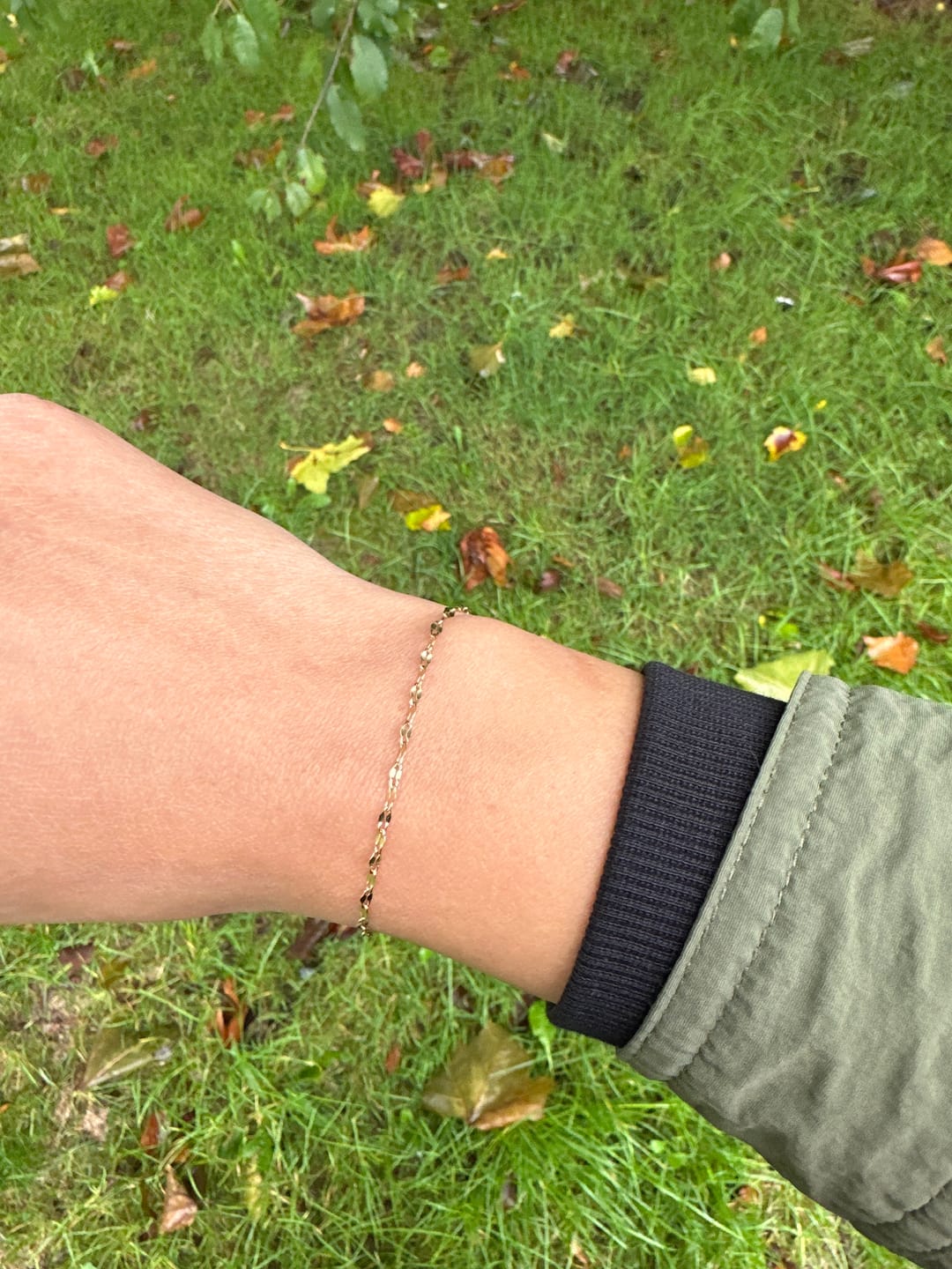 Customer photo review of Single Dainty Bracelet