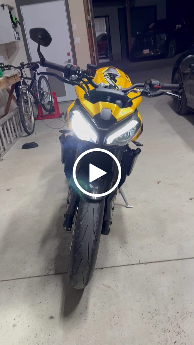 Customer video review of Triumph Street Triple R/ RS / Moto2 Low Profile Plug & Play Turn Signal Kits – 2017-2024