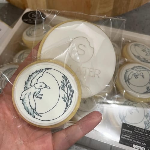 Customer photo review of 15 x 5 cm Pre-cut Standard Cupcake Custom Edible Icing Images