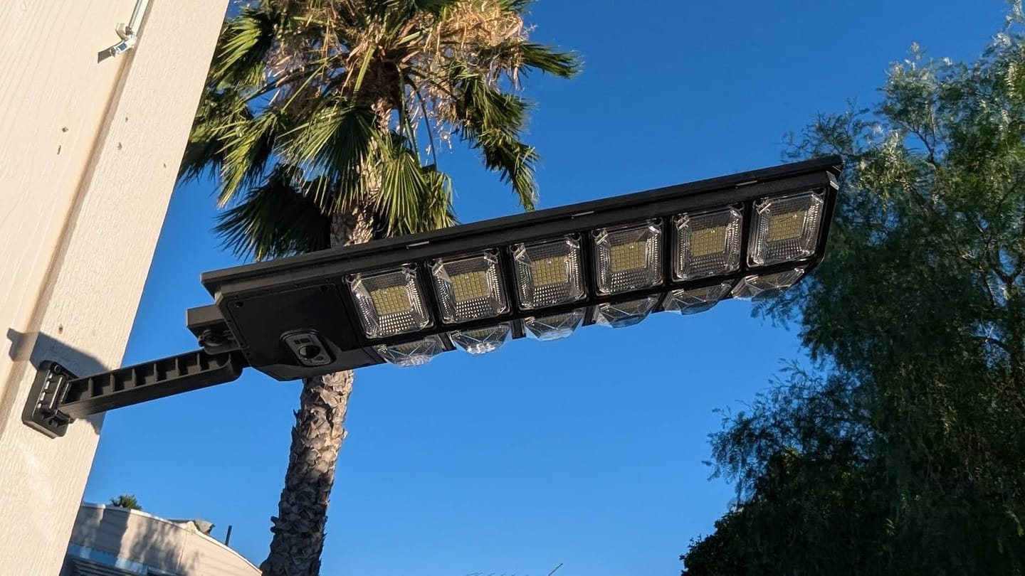 Customer photo review of Solar Street Light LED Outdoor Dusk to Dawn Road Area Lamp