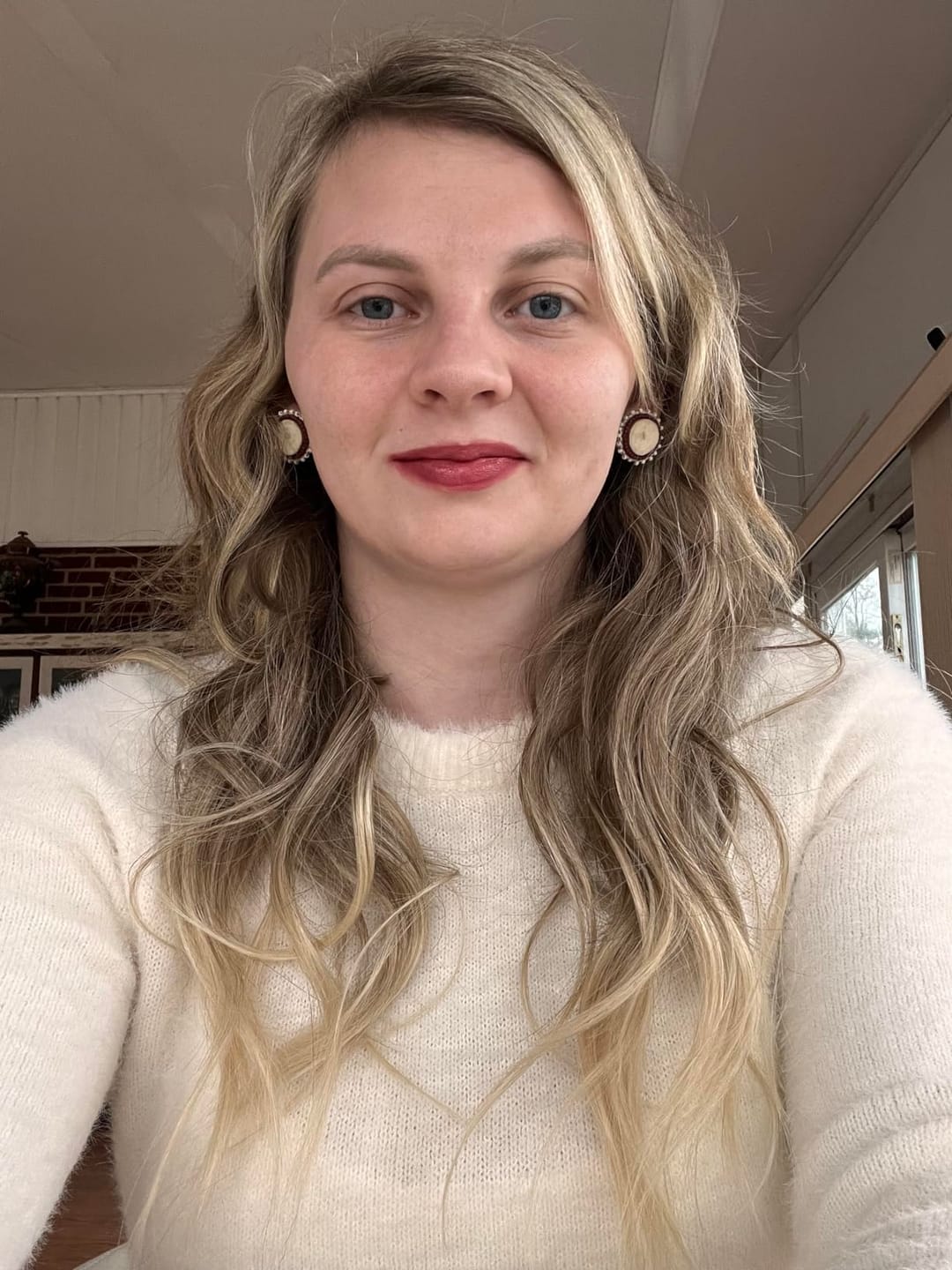 Customer photo review of Female Hair Topper for Thinning Crown Brown with Blonde Hair #3/8/22