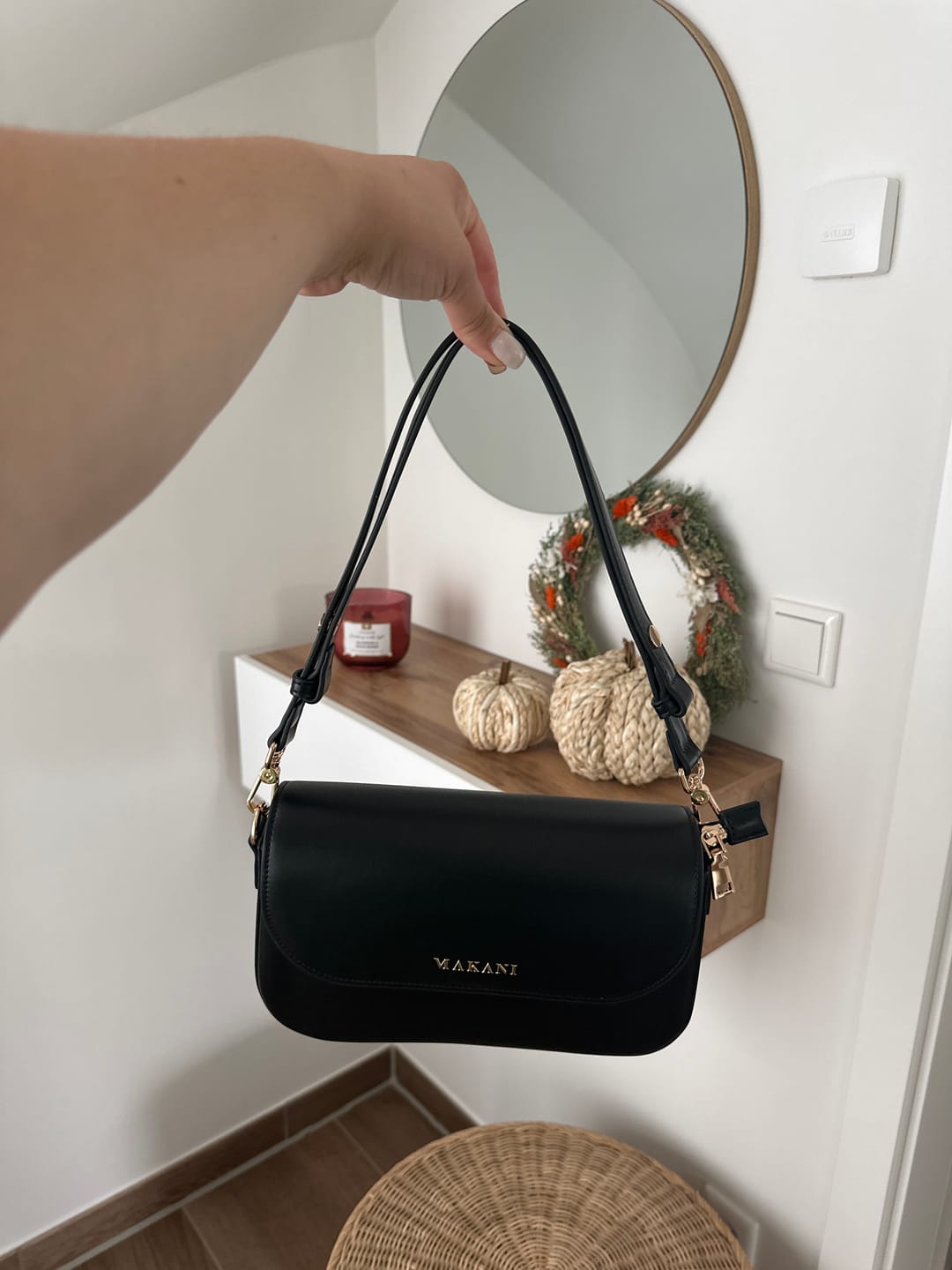 Customer photo review of CHLOIE - BLACK