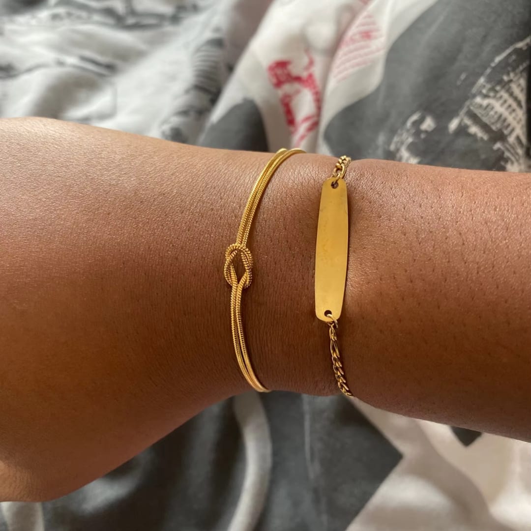 Customer photo review of Nodo d'Amore - Coppia di bracciali