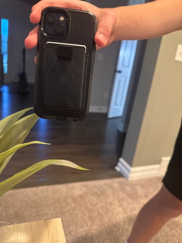 Customer photo review of WLT - Magsafe card holder by MDRNDOCK