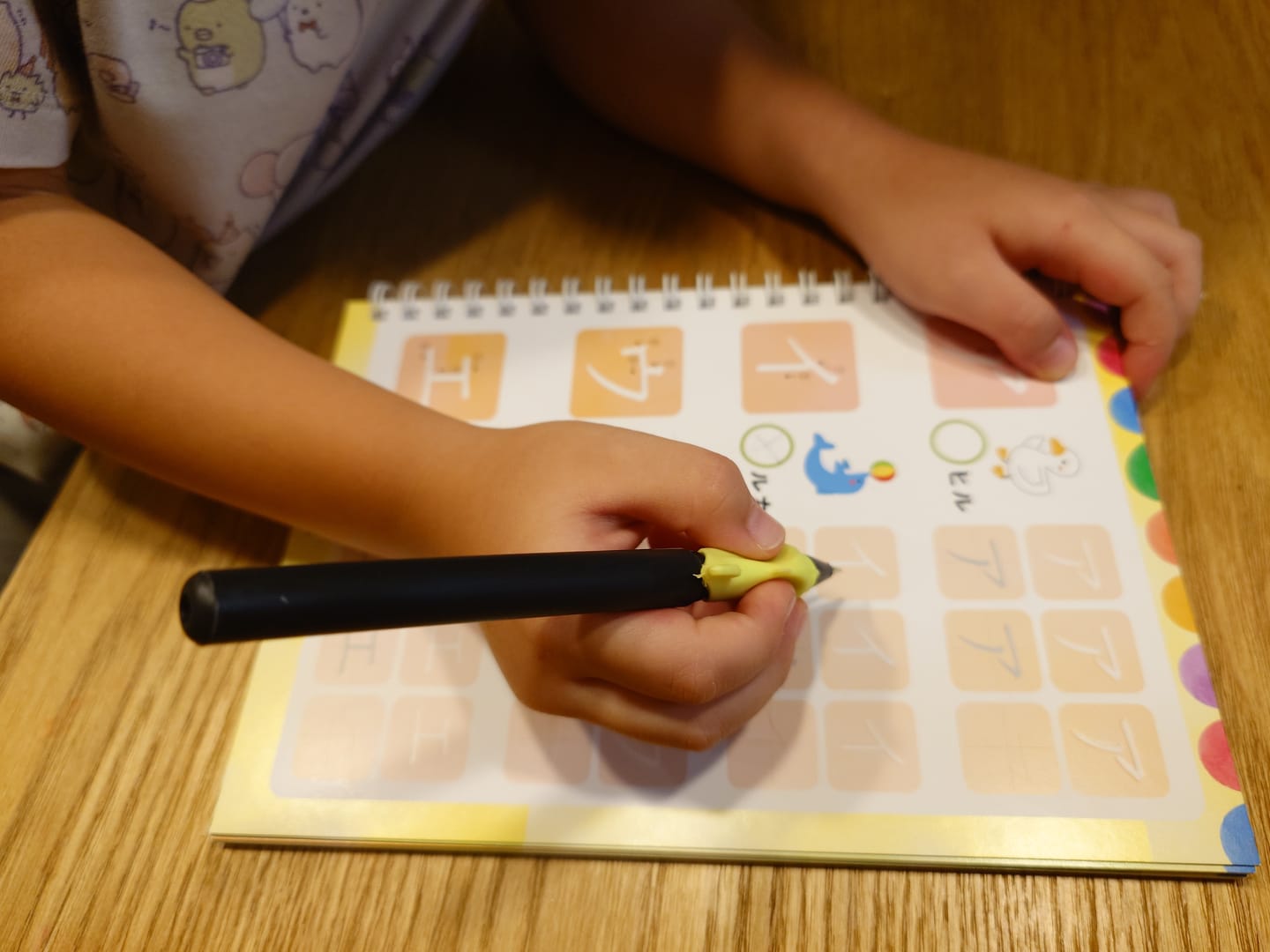 Customer photo review of まほうのドリル専用ペン(替芯5本・矯正グッズ付)