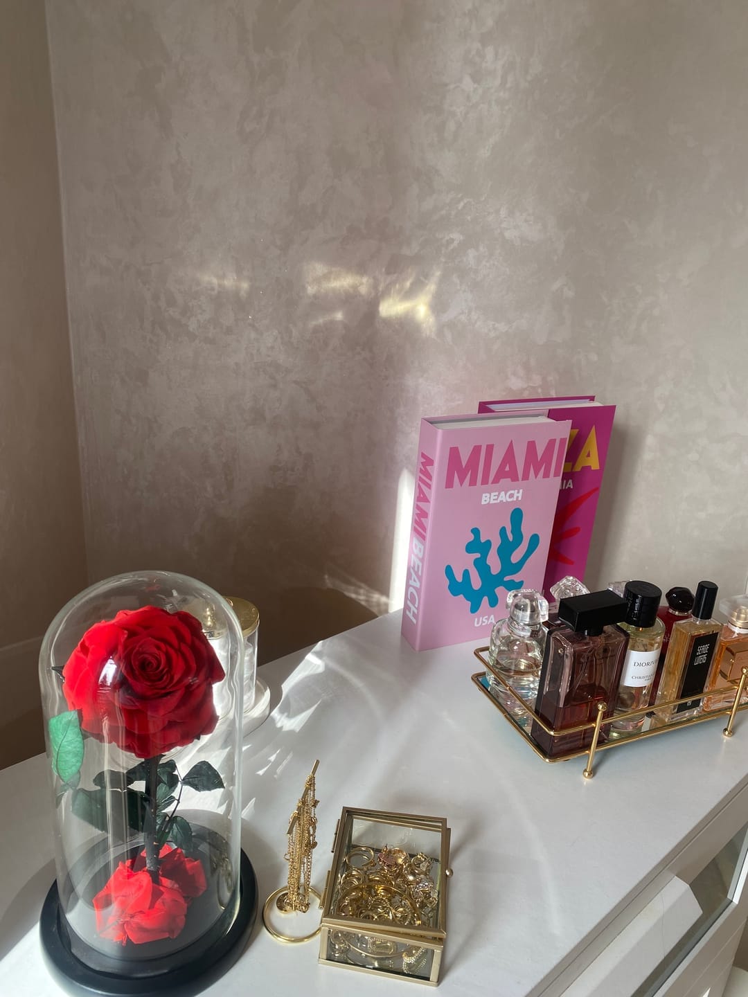 Customer photo review of Roses Éternelle Rouge sous Cloche