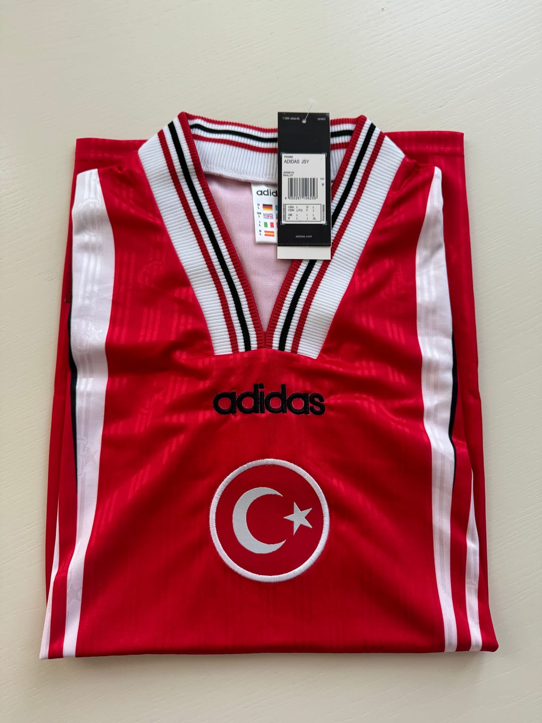 Customer photo review of Türkiye Efsane Kirmizi Turkey Retro Kirmizi Özel Forma Football Jersey Maglia Trikot Maillot
