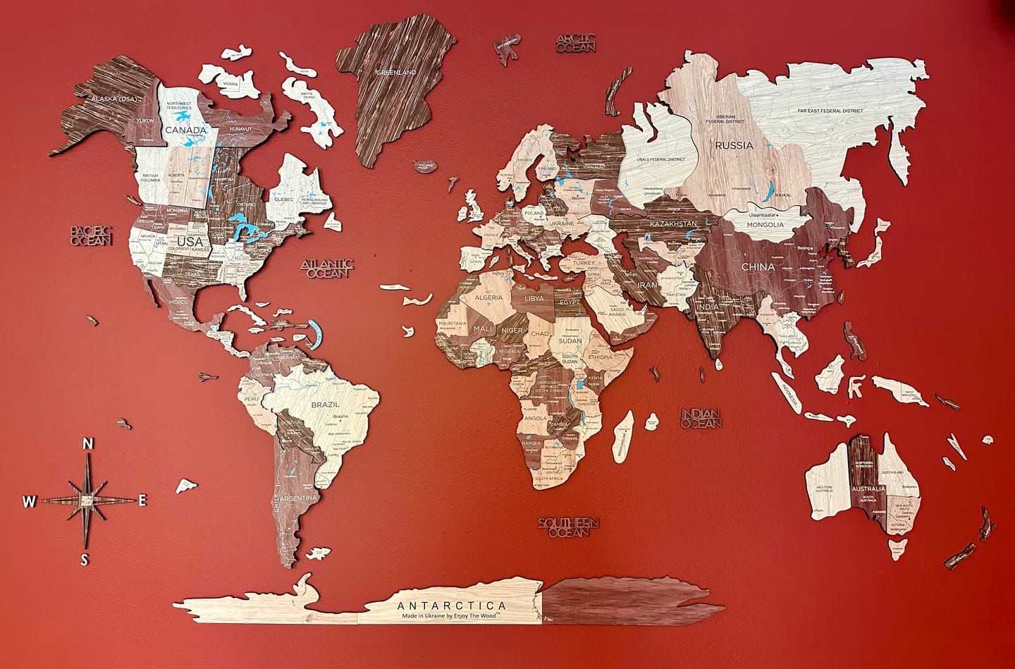 Customer photo review of 3D Wooden World Map Cappuccino