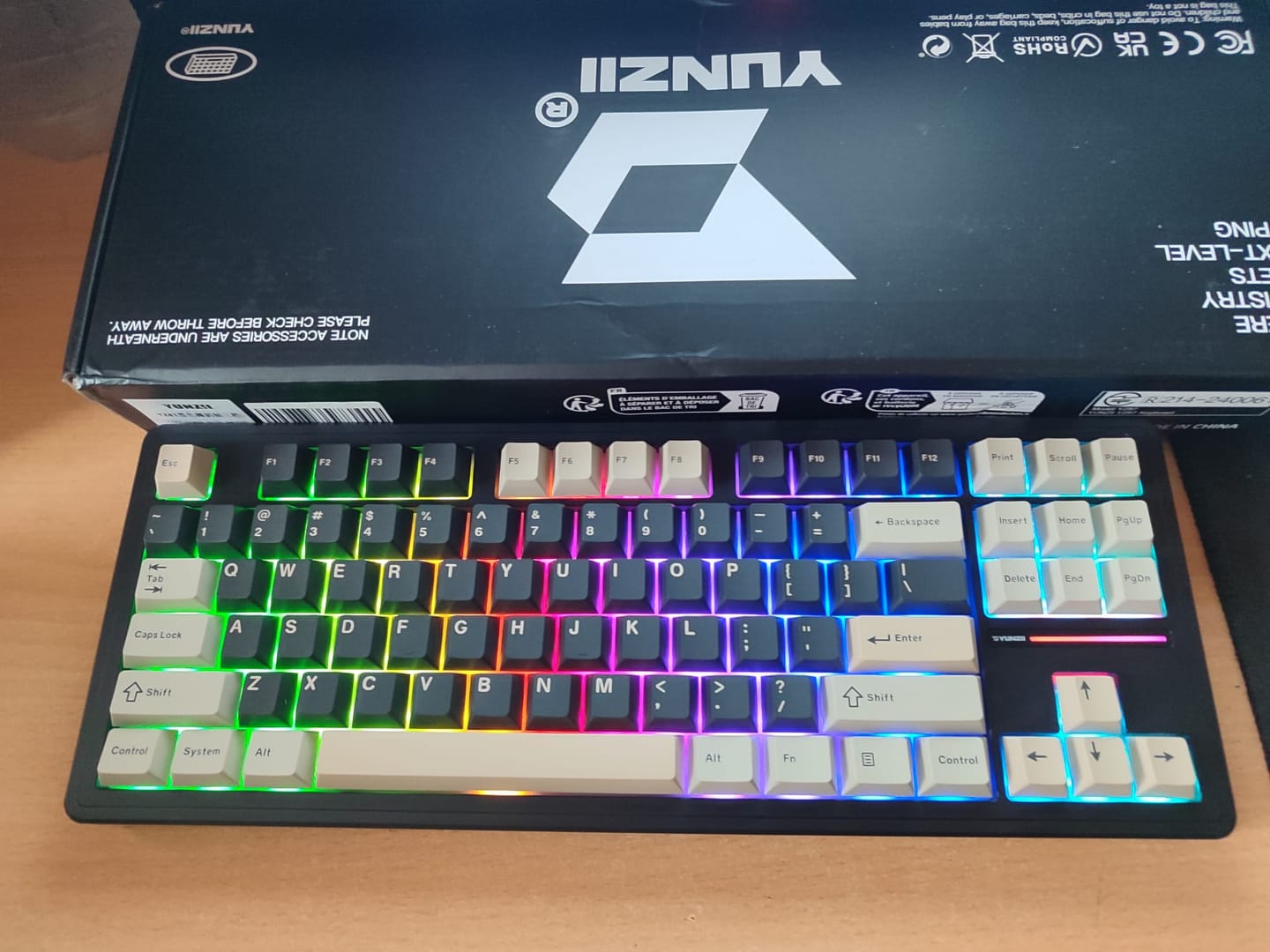 Customer photo review of YUNZII YZ87 Mekanik Klavye
