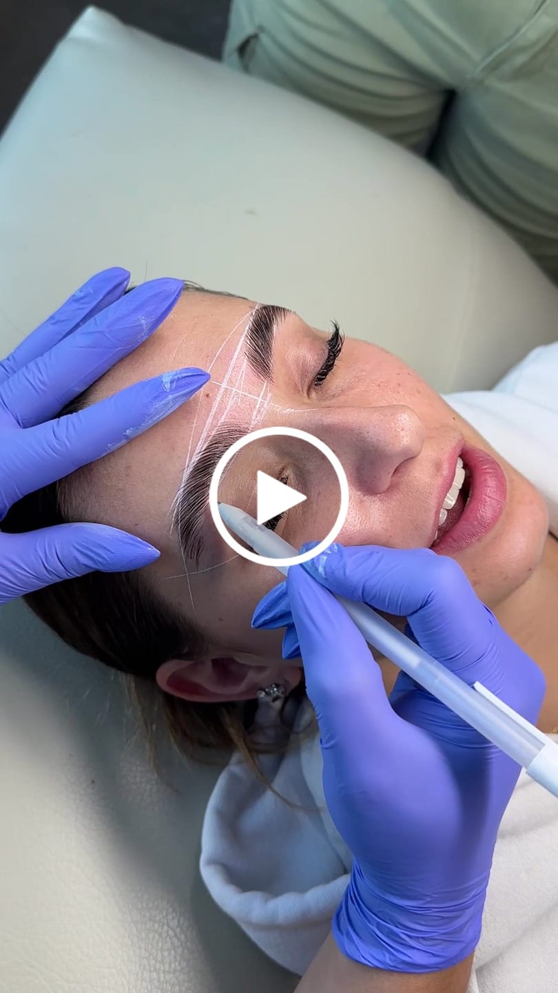 Customer video review of The Brow Definer