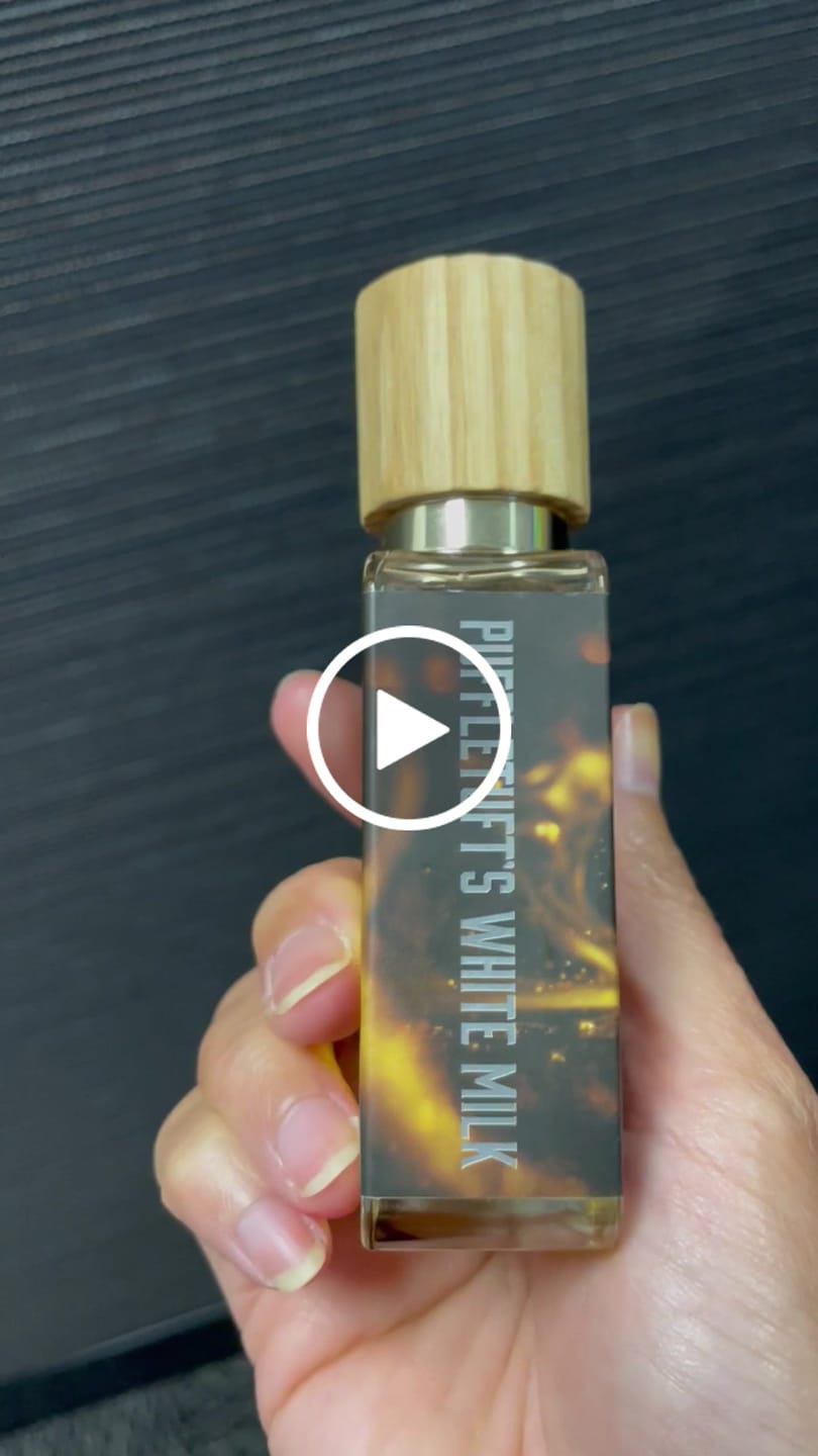 Customer video review of Puffletuft's White Milk