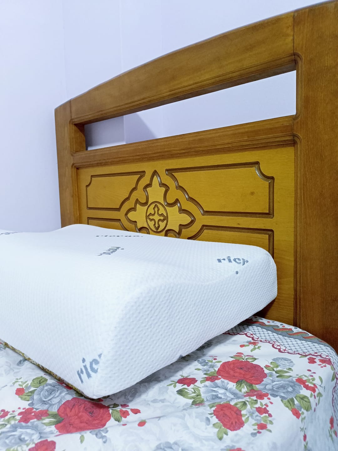 Customer photo review of Wavy Memory Foam Pillow