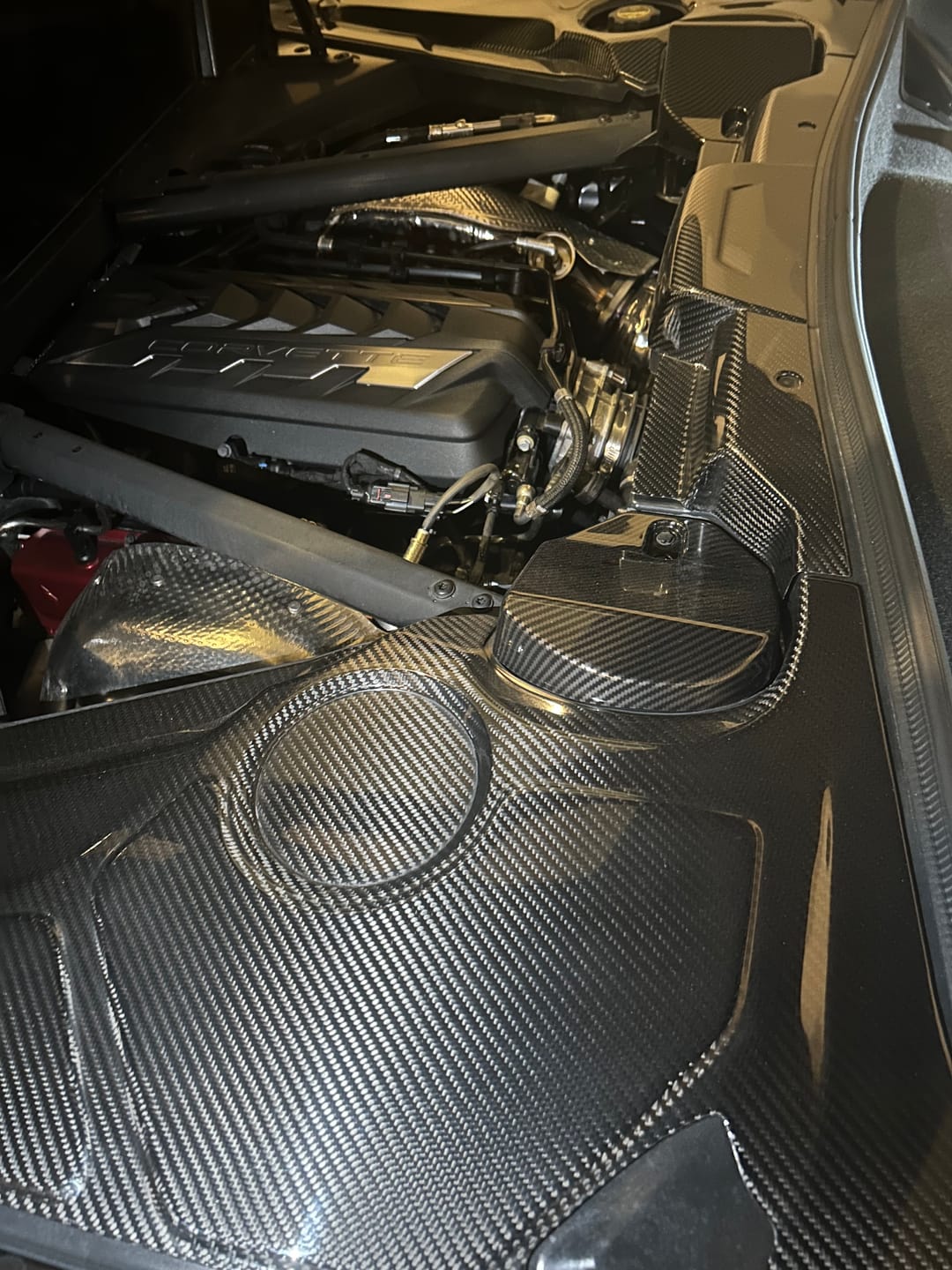 Customer photo review of Chevrolet Corvette C8 Coupe Engine Bay Panel Cover (3-Pieces Version)