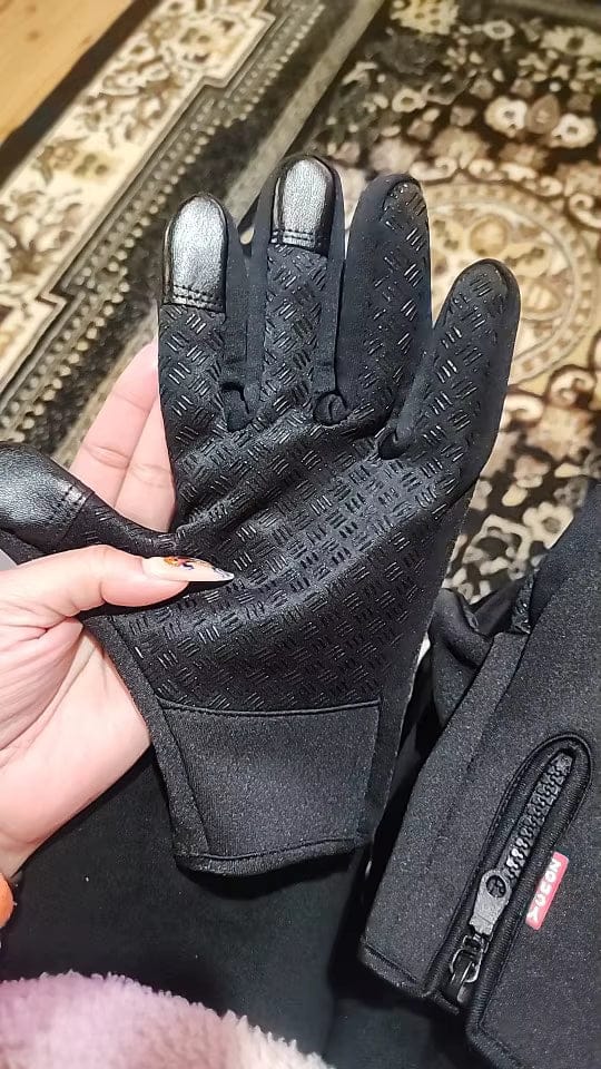 Customer photo review of FROSTFIT PRO - Extrem rutschfester & reflektierender Thermohandschuh