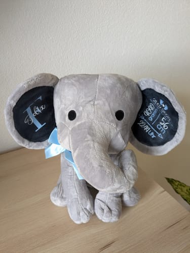 Customer photo review of Kuschel Elefant - Baby-Stofftier