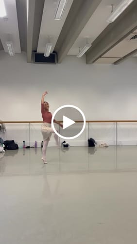 Customer video review of MERSEY LONG SLEEVE LEOTARD