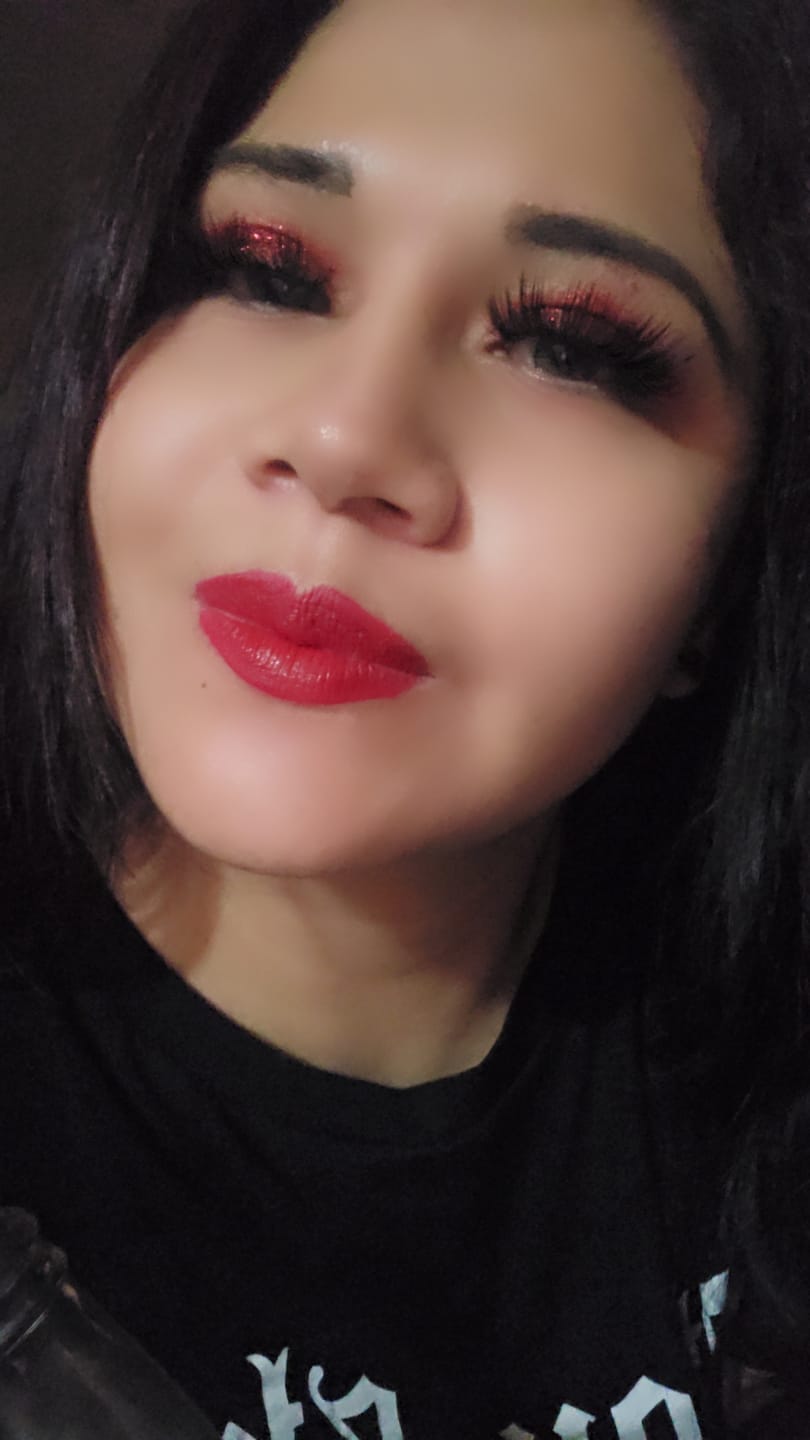 Customer photo review of Pegamento de Pestañas Ultra-Resistente✨Tiktok Viral✨