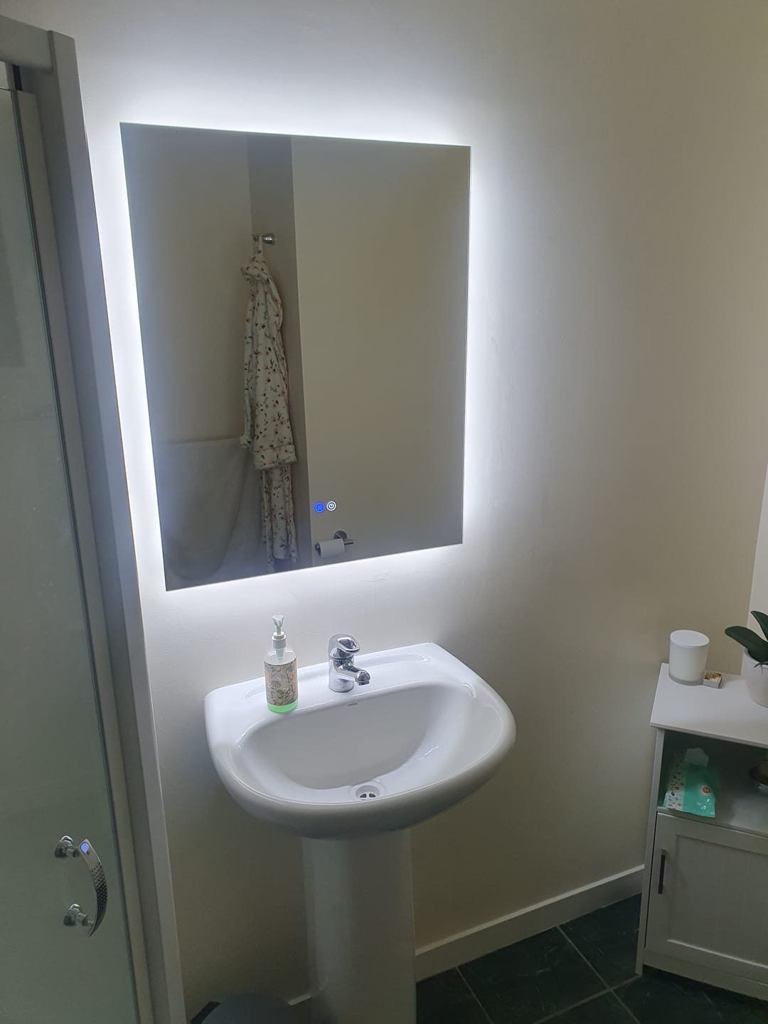 Customer photo review of Premium Backlit LED Mirror with Demister, 3 Colour Selections, Dimmable, 5-Year Warranty