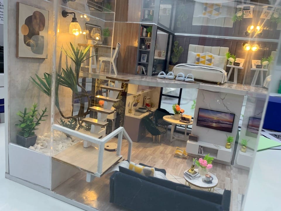 Customer photo review of Rokrgeek Happy Time DIY Miniature House Kit
