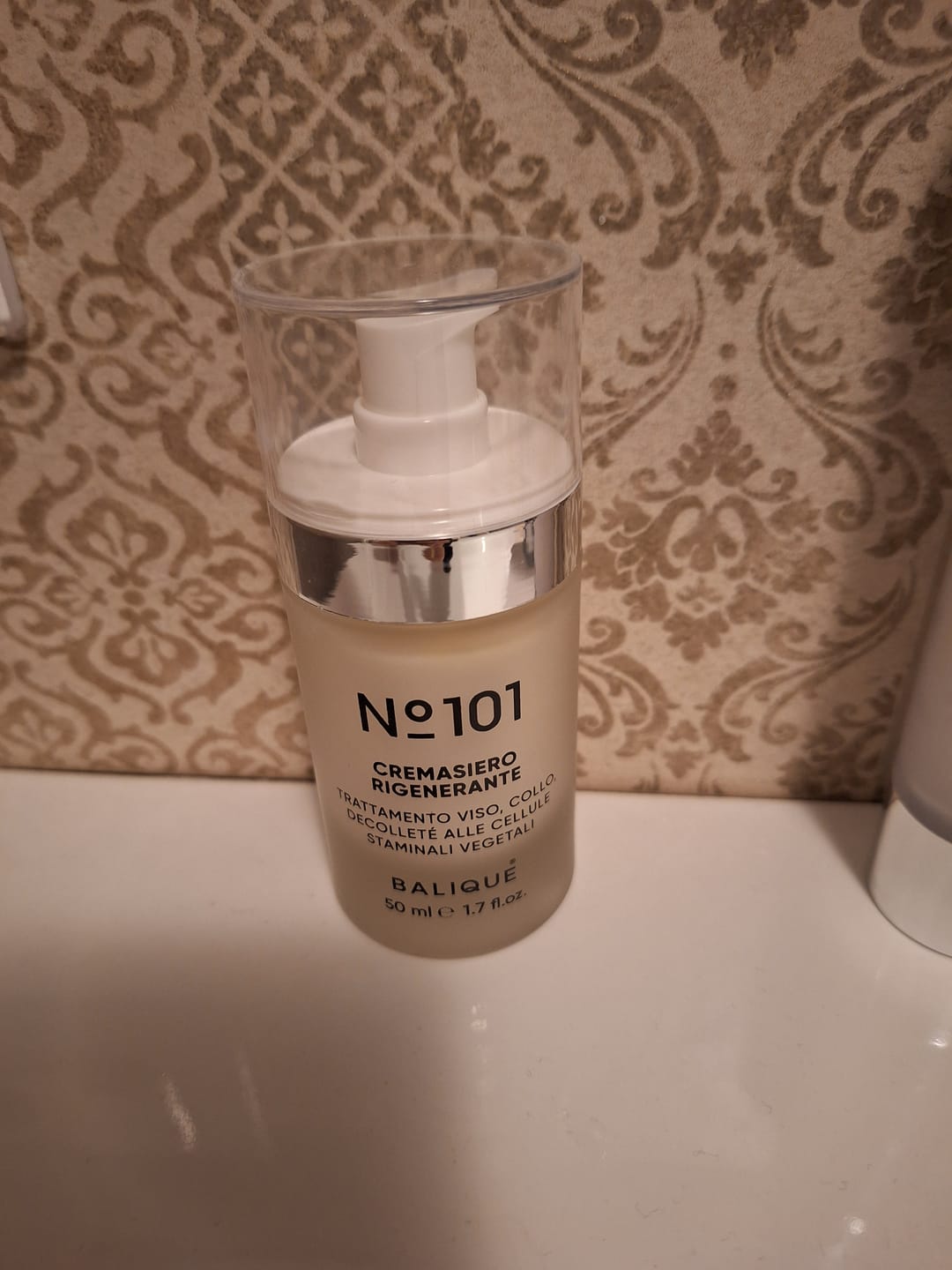 Customer photo review of N°101 - CREMASIERO RIGENERANTE - Viso, Collo e Decolleté