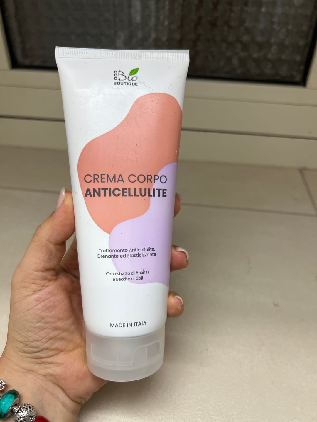 Customer photo review of Crema Corpo Anticellulite