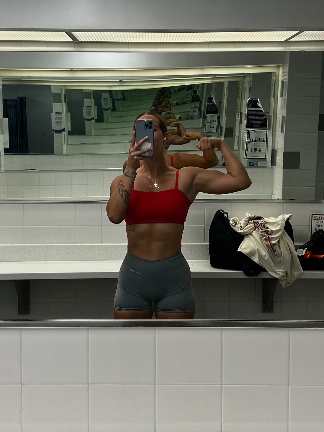 Customer photo review of W120 - seamless core shorts Spring 24'