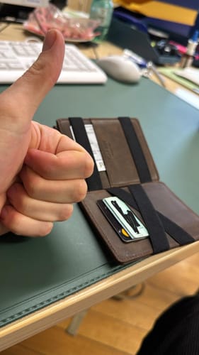 Customer photo review of Flap Boy - Magic Wallet with Coin Pocket