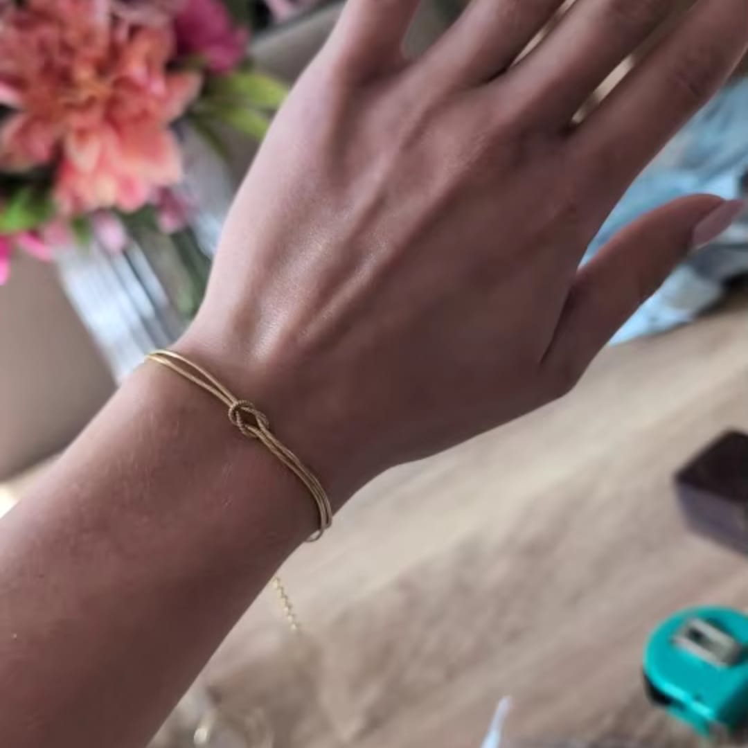 Customer photo review of Bracciale "Nodo d'Amore"
