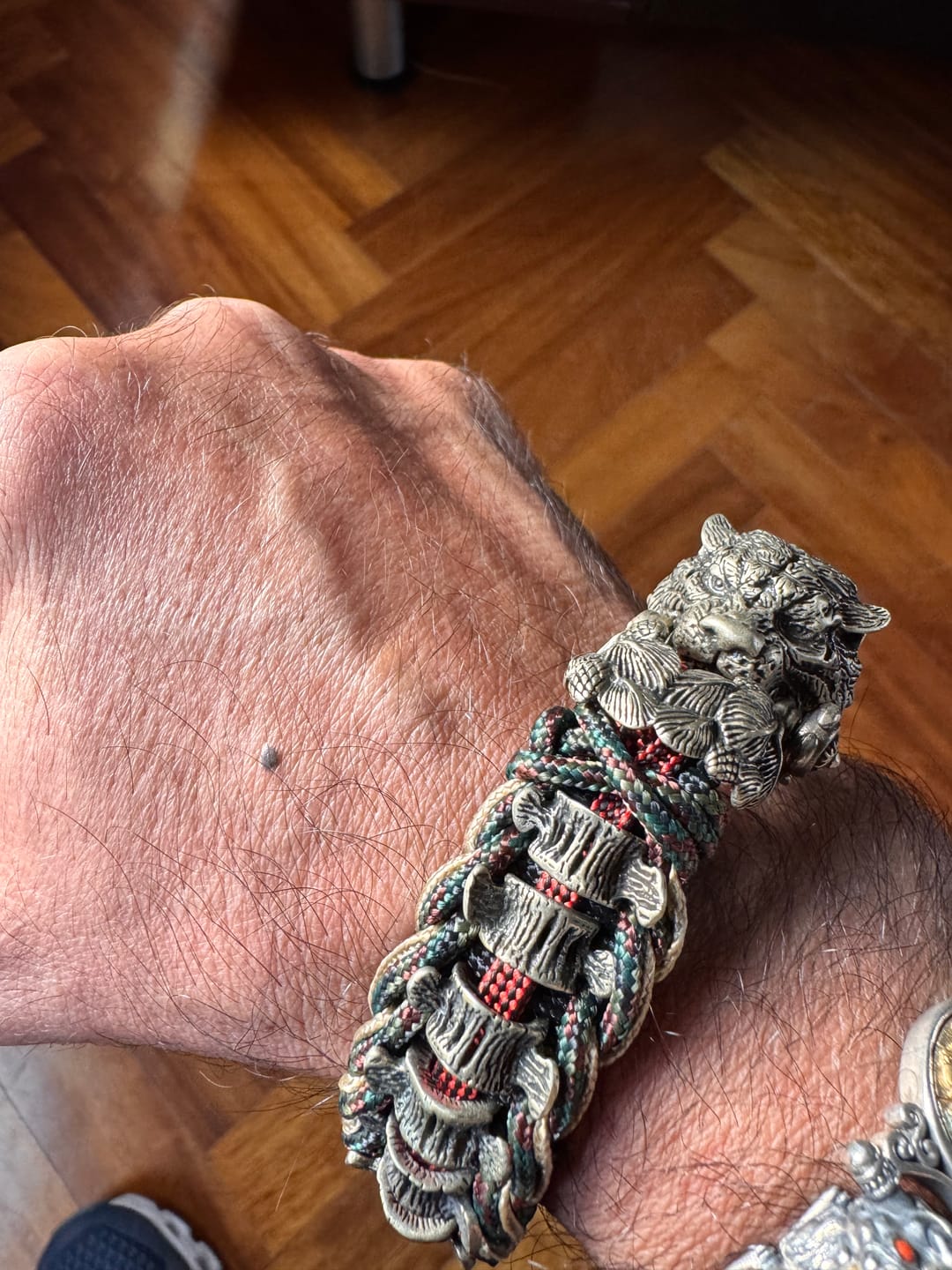 Customer photo review of Tiger Paracord Bracelet