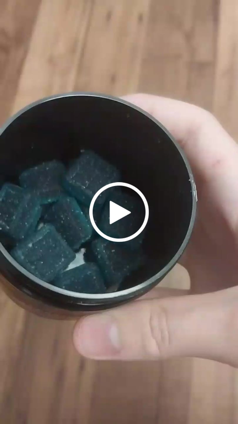 Customer video review of 300mg Delta-9 Gummies - Rainbow Candy